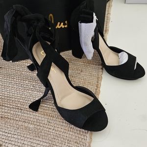 Lulu's Dorian suade lace up heal